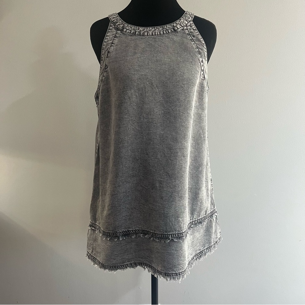 Doe & Rae Acid Wash Gray Fringe Raw Frayed Hem Women's Tunic Tank Shirt Blouse